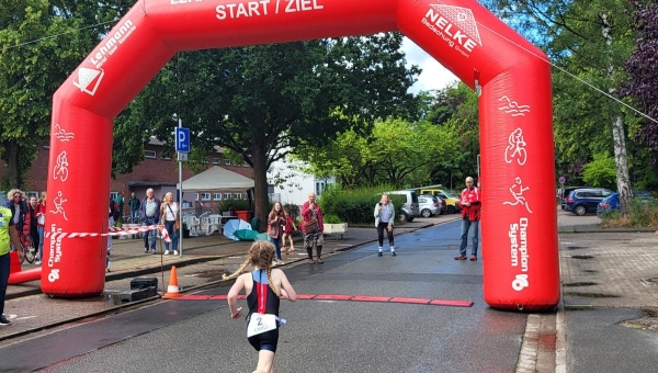 Großer Ansturm beim 17. Lehrter Schülertriathlon