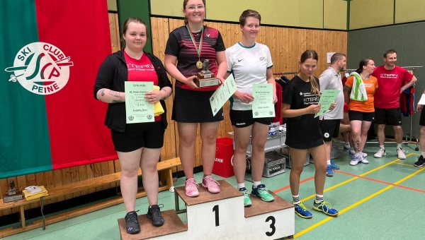 Badminton: Sieg beim renommierten Peiner Eulencup 2025 im Damen-Einzel! 