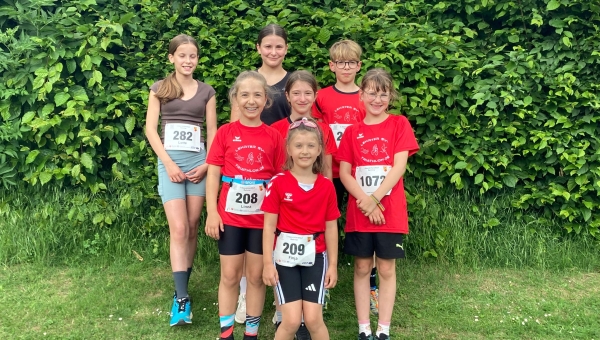 Lehrter Triathleten mit Spaß und Erfolgen beim 3. Abend-Kanallauf in Rethmar